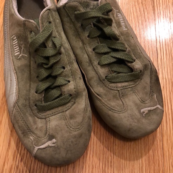Woman’s Sz 7 Puma Speedcat Racing Shoes in Sage Green and Silver - Picture 2 of 14